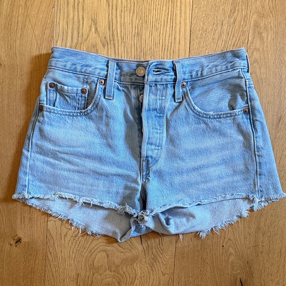 Levi's Light Blue Frayed Hem Jean Shorts- size 24
